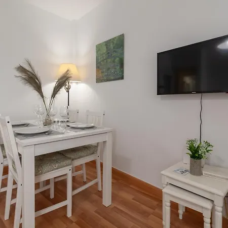 Titin Apartment